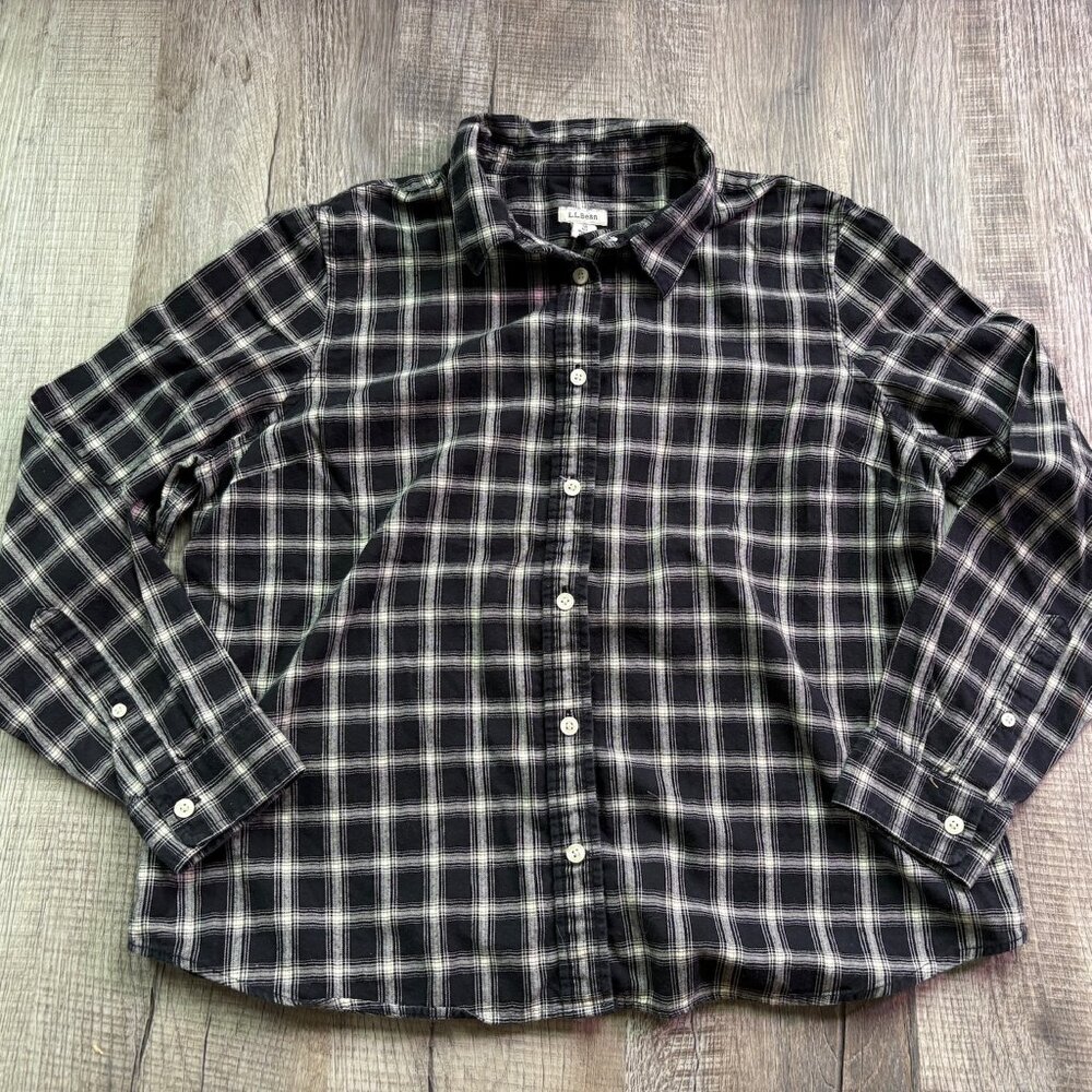 LL Bean Flannel Shirt Black Plaid Button Up Long Sleeve Women's Size Medium